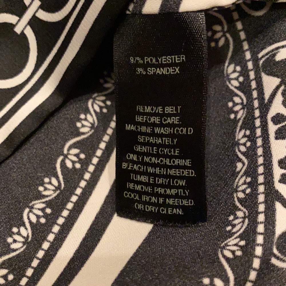 WHBM scarf-pattern blouse - Picture 8 of 8